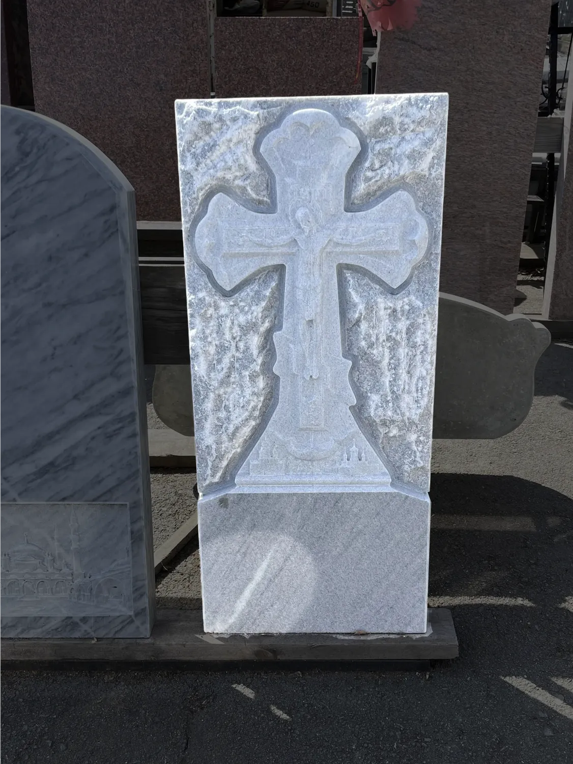 Комплект памятника Г54 100*45*7 см из Уфалейского мрамора, Барельеф Крест